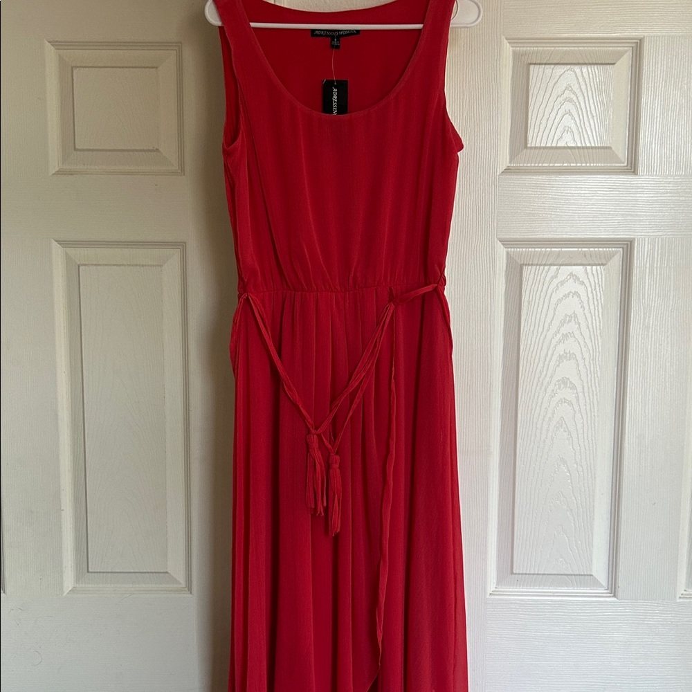 Sleeveless Midi Dress Addressing Woman